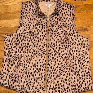 Crown & Ivy Animal Print Vest - Tan and Black